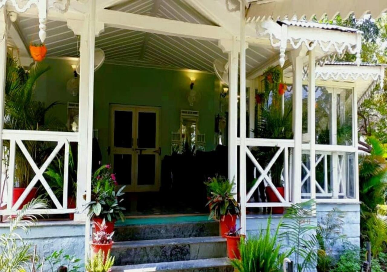 Greendale Resort Pachmarhī Exteriör bild